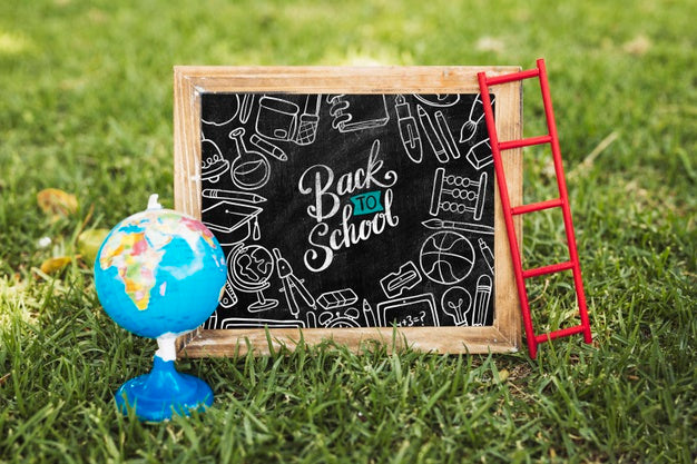 Free Back To School Blackboard Next To Earth Globe Mock-Up Psd