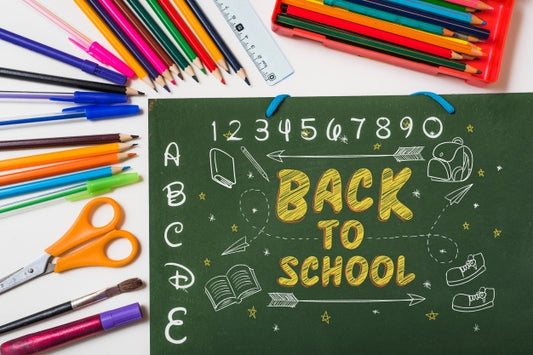 Free Back To School Composition With Chalkboard Psd