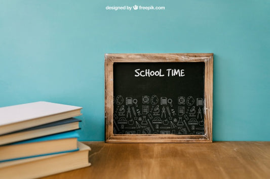 Free Back To School Composition With Slate And Books Psd