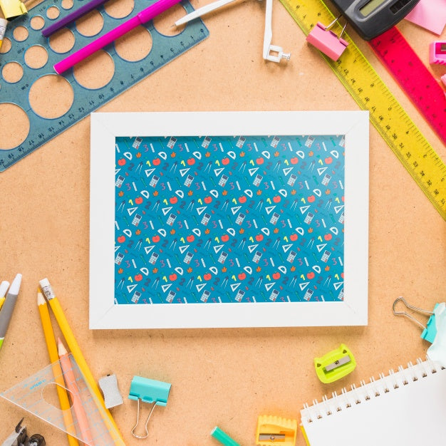 Free Back To School Mockup With White Frame Psd