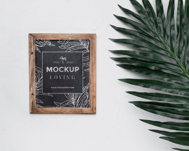 Free Beautiful Floral Concept Mock-Up Psd