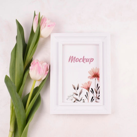 Free Beautiful Flower Concept Mock-Up Psd