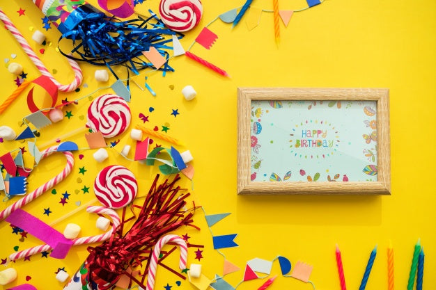 Free Birthday Concept With Frame And Candy Psd
