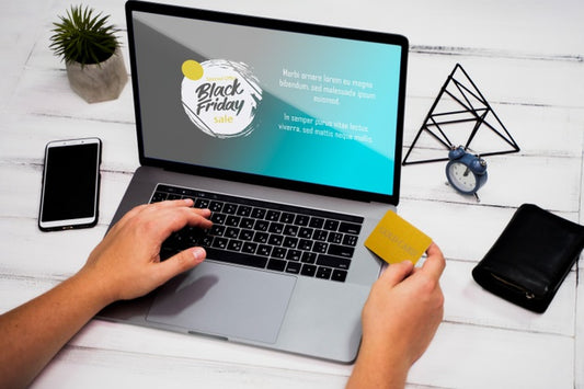 Free Black Friday Concept With Mock-Up Laptop Psd
