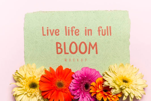 Free Blooming Flowers With Motivational Text Psd