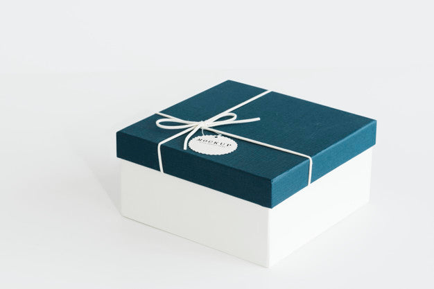 Free Blue And White Gift Box Mockup Psd