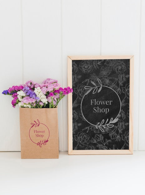 Free Bouquet Of Flowers In A Paper Bag Mock-Up Psd