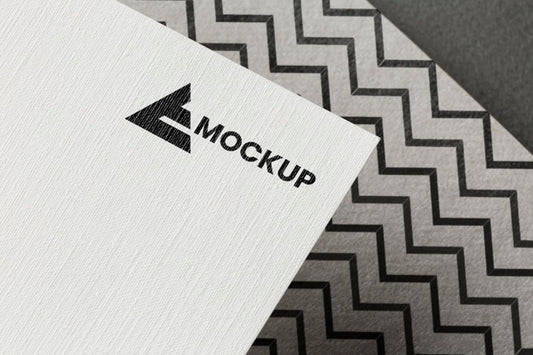 Free Business Branding On Card Mock-Up Composition Psd