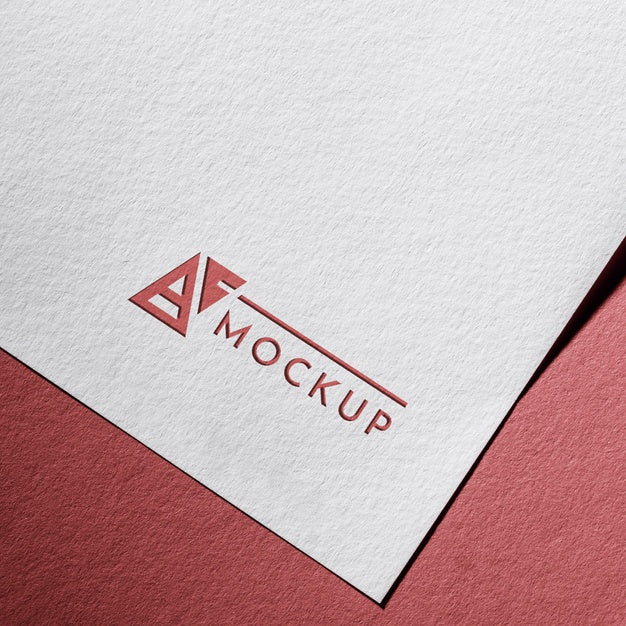 Free Business Mock-Up Card On Textured Paper Psd