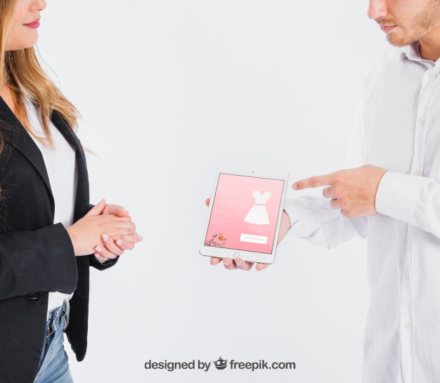 Free Business People Pointing At Tablet Psd