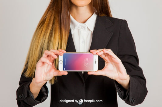 Free Business Woman Holding Smartphone With Two Hands Psd