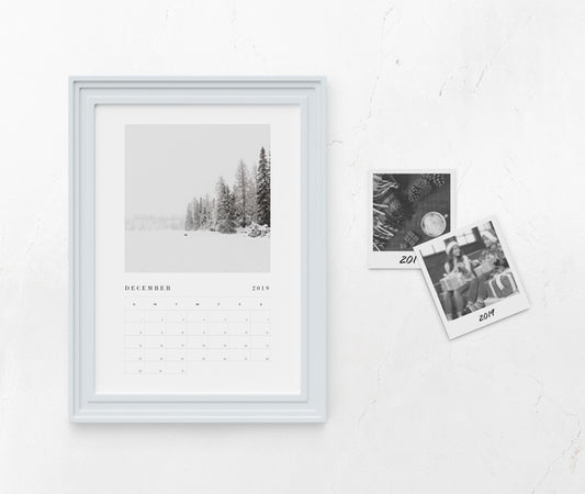 Free Calendar Concept In Painting Frame Psd