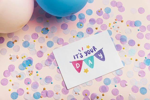 Free Card Mock-Up In Birthday Composition Psd