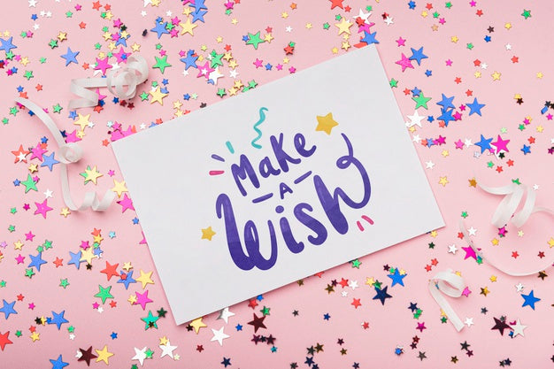 Free Card Mock-Up In Birthday Confetti Psd