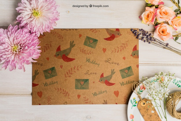 Free Cardboard Wedding Set With Tags On Plate Psd