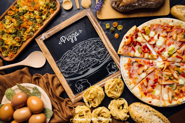 Free Chalkboard Mockup With Pizza Design Psd