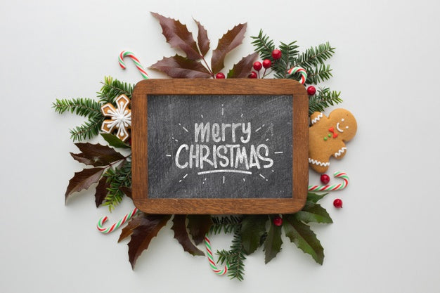 Free Christmas Composition With Lettering Written On Chalkboard Psd