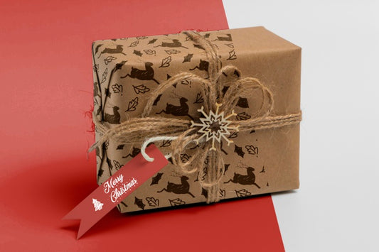 Free Christmas Gift Box With Label Psd