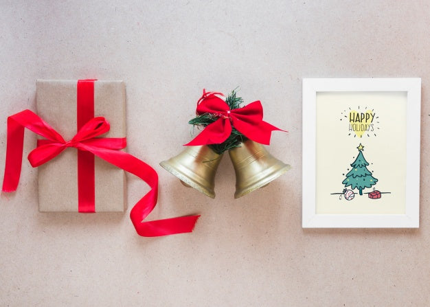 Free Christmas Mockup With Frame Psd