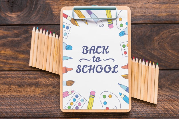 Free Clipboard Mockup With Back To School Concept Psd