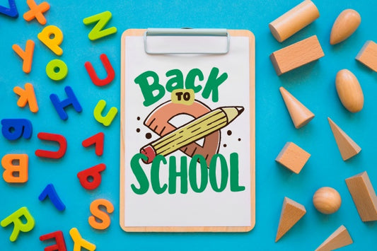 Free Clipboard Mockup With Back To School Concept Psd
