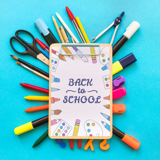 Free Clipboard Mockup With Back To School Concept Psd