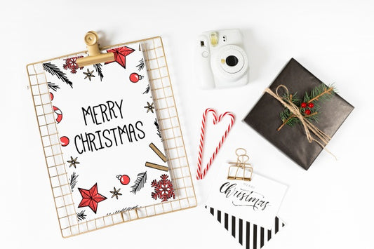 Free Clipboard Mockup With Christmas Composition Psd