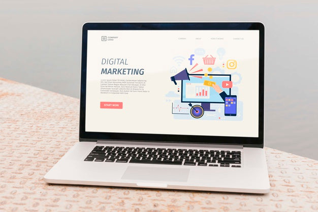 Free Close-Up Laptop With Digital Marketing Landing Page Psd
