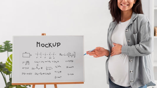 Free Close Up Pregnant Business Woman Mockup Psd