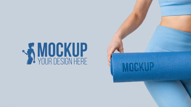 Free Close Up Woman With Yoga Mat Mockup Psd