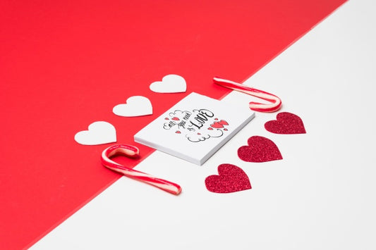 Free Cover Mockup With Valentine Concept Psd