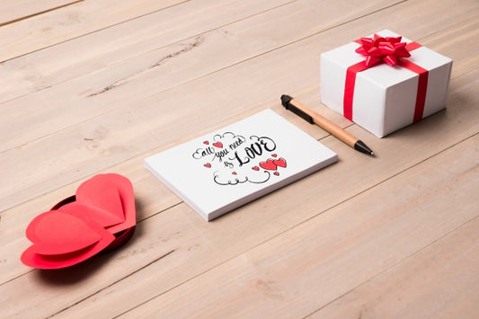 Free Cover Mockup With Valentine Concept Psd