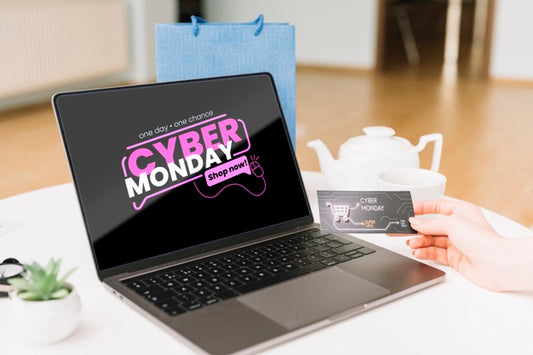 Free Cyber Monday Concept Mock-Up On Desk Psd