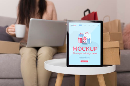 Free Cyber Monday Concept Mock-Up Psd