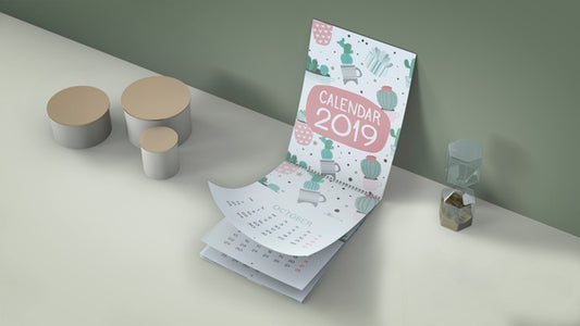 Free Decorative Calendar Mockup In Isometric Perspective Psd