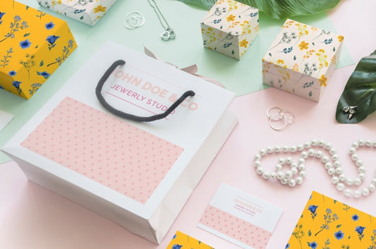 Free Decorative Jewelry And Packaging Mockup Psd