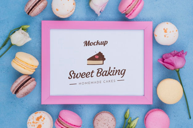 Free Delicious Dessert Concept Mock-Up Psd