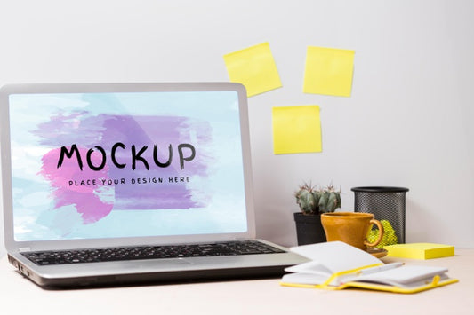 Free Desk Concept With Sticky Notes Mock-Up Psd