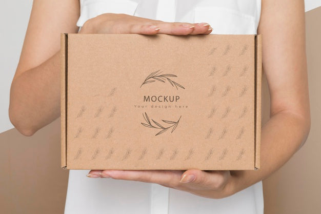 Free Eco-Friendly Container Cardboard Box Mock-Up Psd
