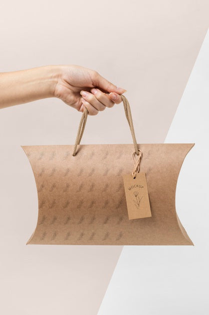 Free Eco-Friendly Packaging Bag Mock-Up Psd