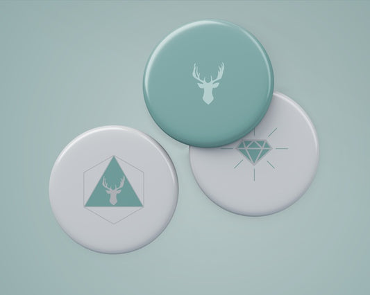 Free Elegant Badge Mockup For Merchandising Psd