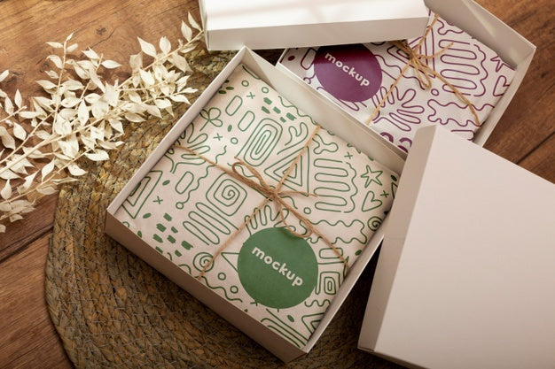 Free Elegant Wrapping Paper Real Context Mockup Psd