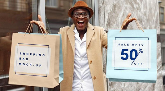 Free Excited Man Hand Holding Shopping Bags Mockup Psd