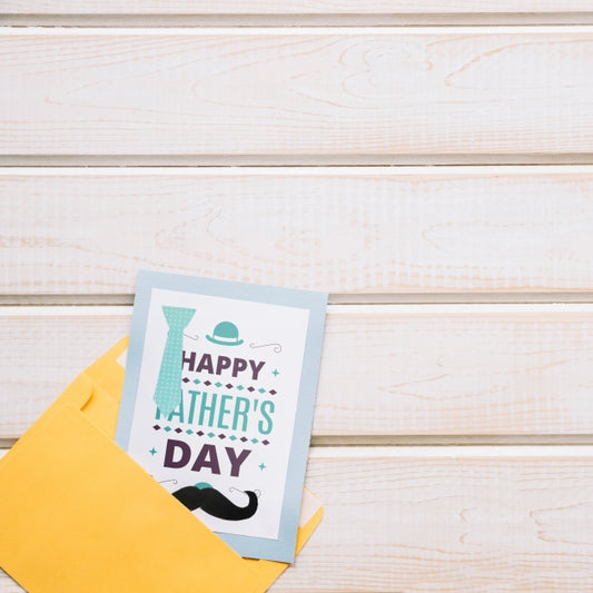 Free Fathers Day Mockup With Card And Envelope Psd