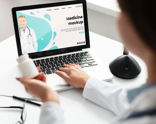 Free Female Doctor Working On A Mock-Up Laptop Psd