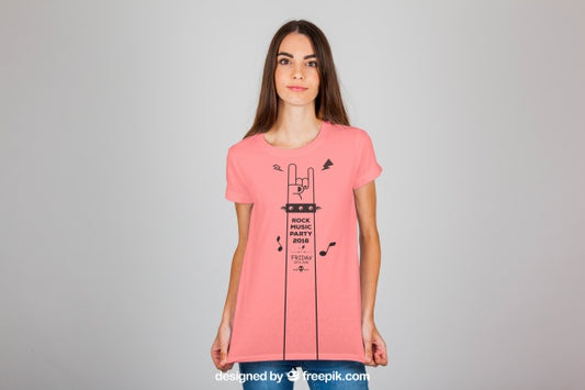 Free Modern Fashion T-Shirt on a Young Woman Psd Mockup