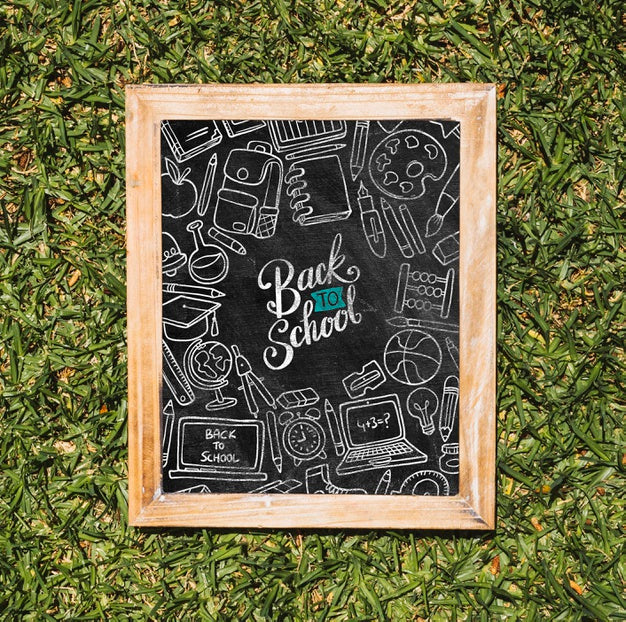 Free Flat Lay Back To School Blackboard Psd