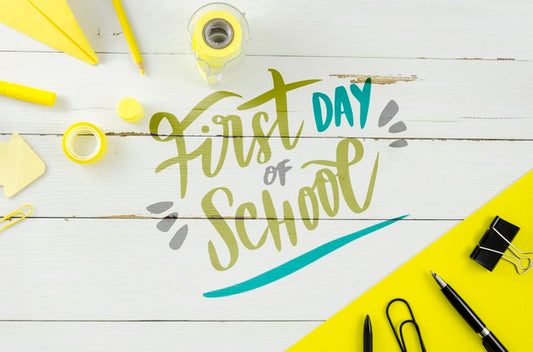 Free Flat Lay Back To School With Wooden Background Psd