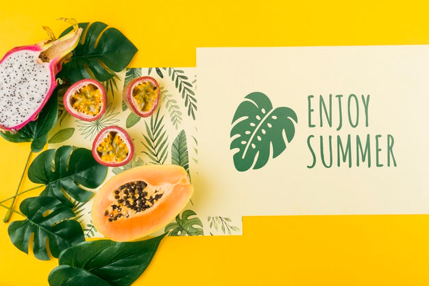 Free Flat Lay Card Mockup For Summer Concepts Psd