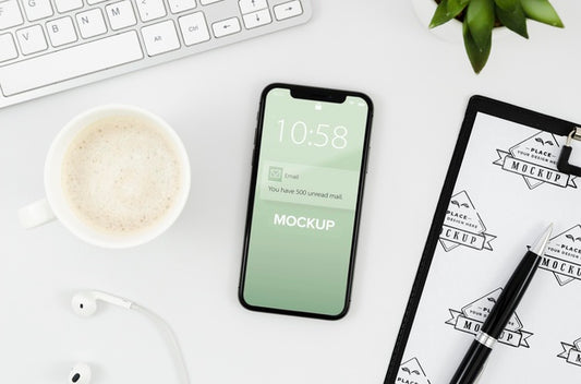 Free Flat Lay Clipboard And Smartphone Mock-Up Psd